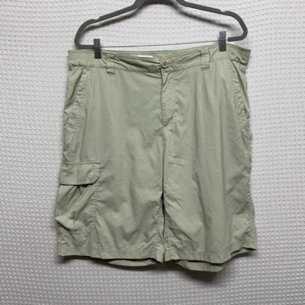 Columbia Omni-Shade Performance Fishing Outdoor Cargo Shorts Women Large Vietnam